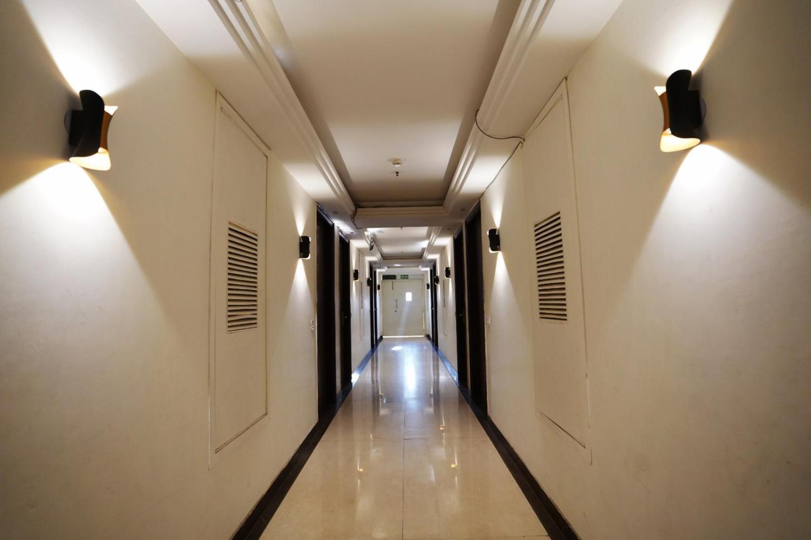 Hotel Leo Saffron - Corporate Pitampura 3*